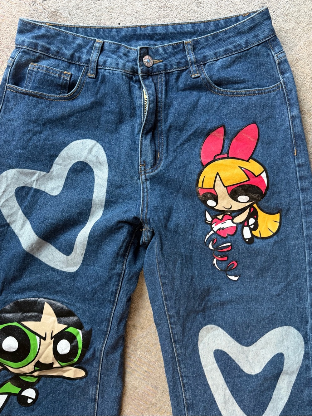 The Powerpuff Girls ROMWE Heart & Cartoon Graphic Straight Leg Jeans - Picture 3 of 5
